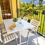 Casa Emmaus Hotel