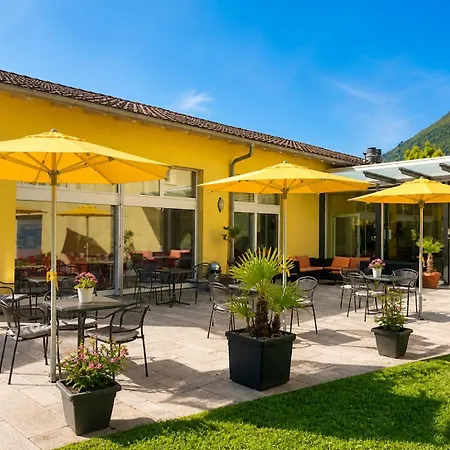 Casa Emmaus